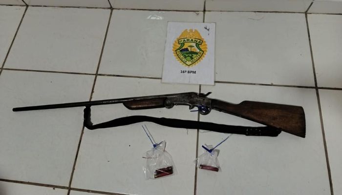 Pinhão - Polícia Militar apreende espingarda e conduz idoso à delegacia após ameaças 